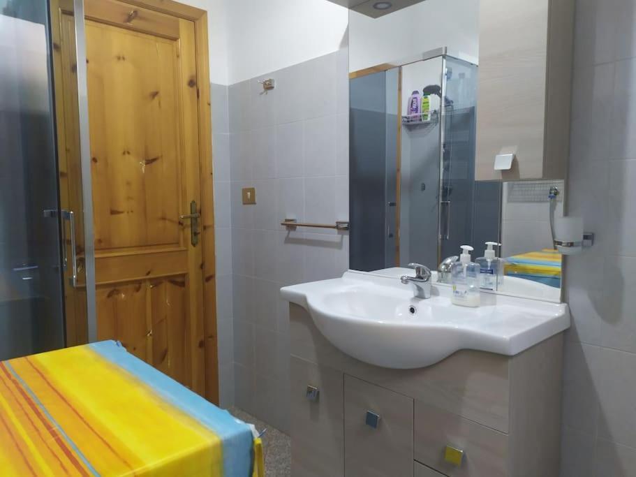 Appartamento A 50 Mt Dal Mare Cala Gonone Esterno foto